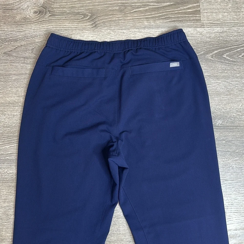 Figs Men’s Tansen Jogger Scrub Pants in Navy Sz M
